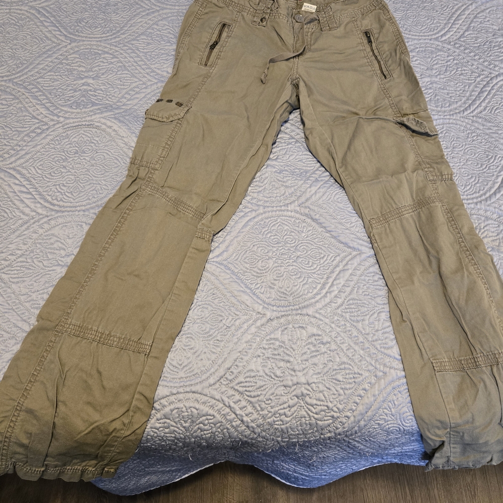 UNIONBAY Women's Khaki Cargo Pants
